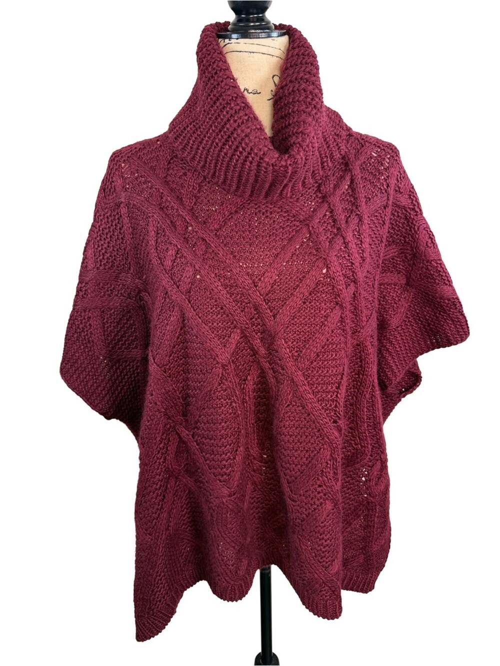 NEW! Liz Claiborne Women’s Burgundy Turtleneck Cable Knit Sweater Poncho